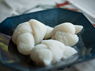 Gyūhi (gyuuhi; sweet rice flour dough)