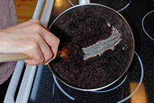 Bean paste of the correct consistency, exposing the bottom of the pot when scraped